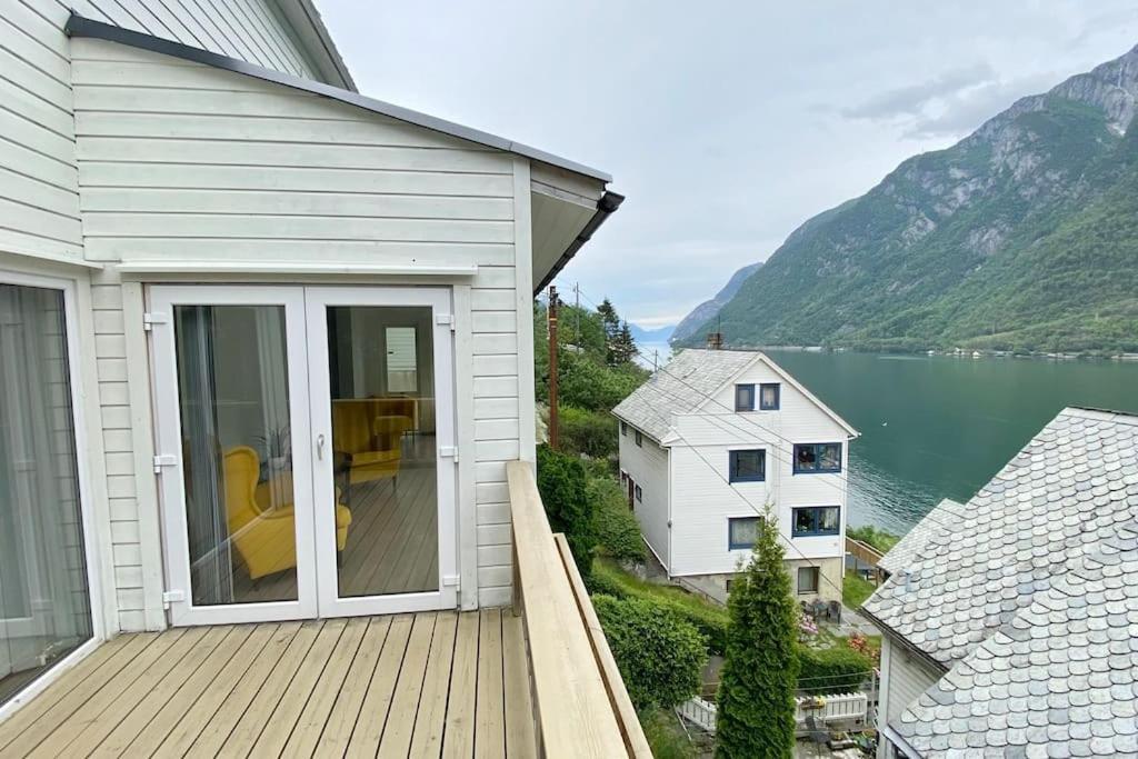 Vila Fjordside Panorama House Trolltunga Odda Exteriér fotografie